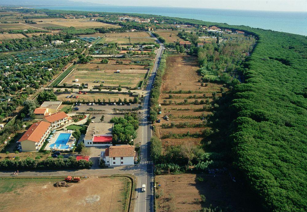 Hotel Residence La Ventola Vada Exterior photo